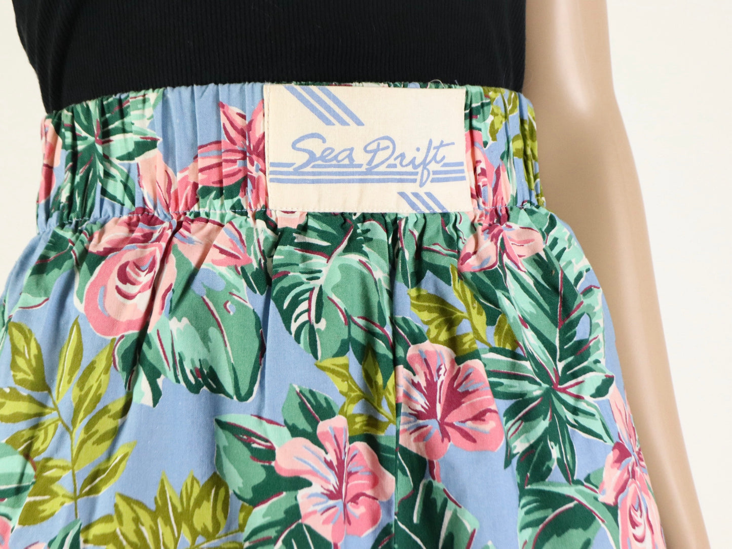 Blue High Wasted Tropical Lounge Shorts, Sea Delight, 1980s Vintage