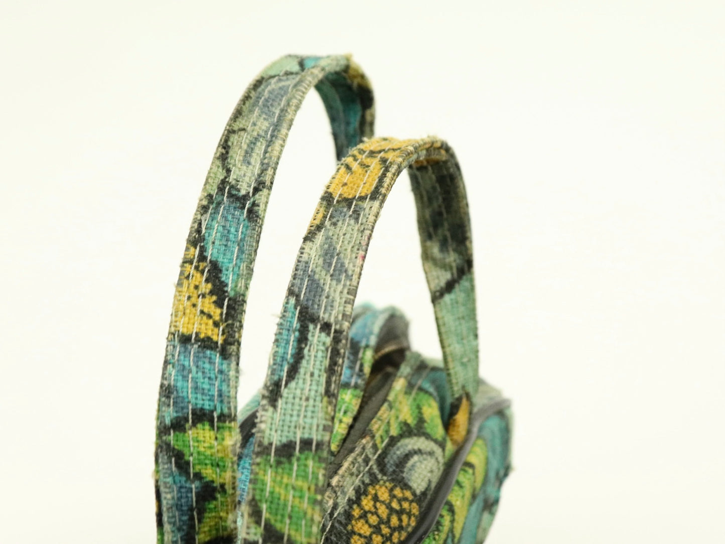 Aqua Blue Floral Mod canvas Makeup Case/Purse, 1960s Vintage