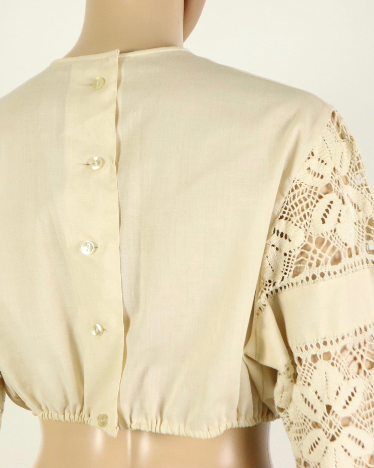 Dirndl Blouse, Kruger Dirndl, Lace Dirndl Blouse with Puff Sleeves, Bavarian Womens Blouse, 1970s Vintage