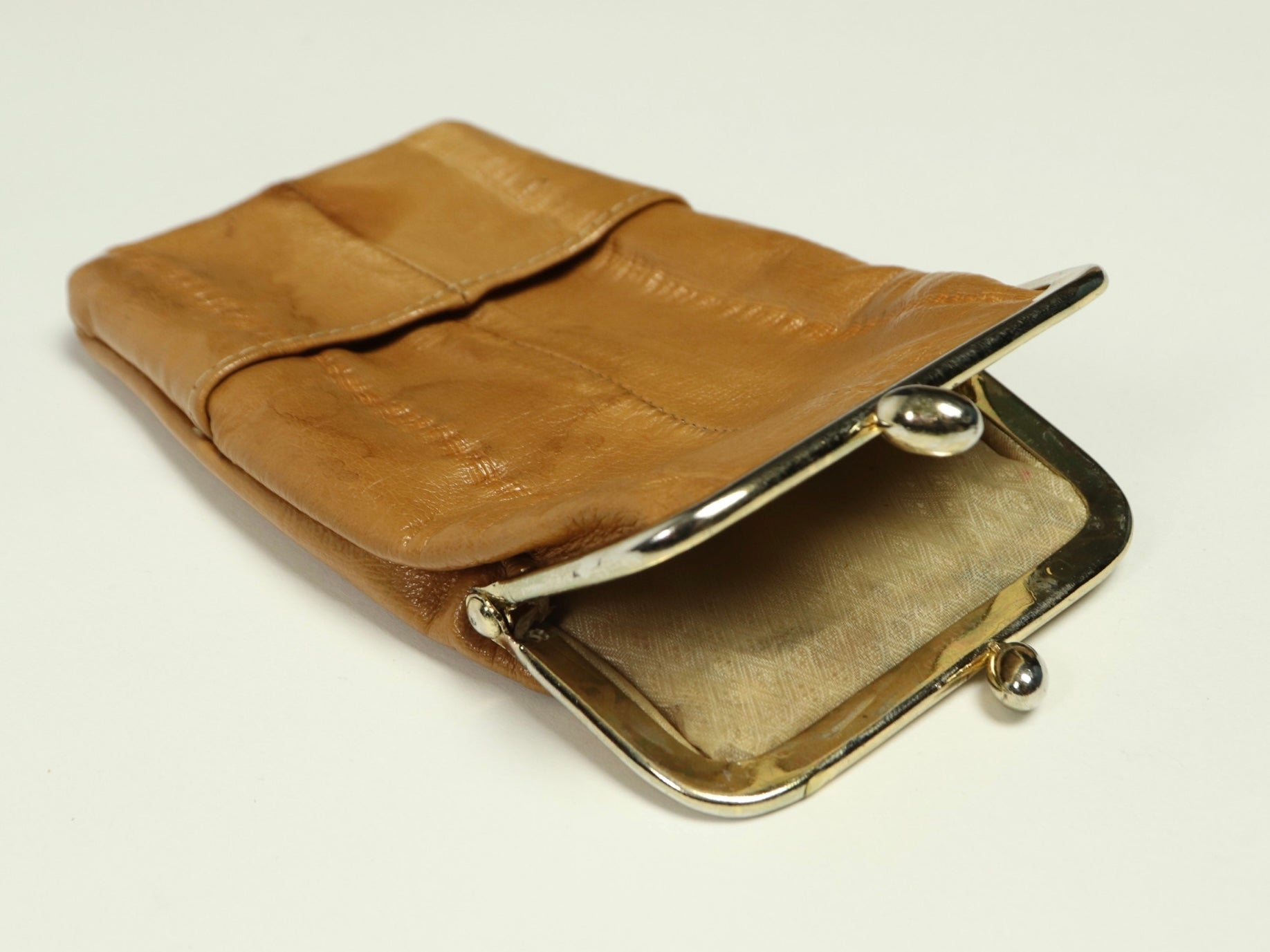slimline cigarette holder Amazon.com: Vintage Slim Metal Cigarette Case & Dispenser