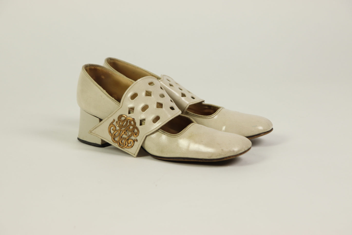 White leather heels, Gaymode, 1960s vintage